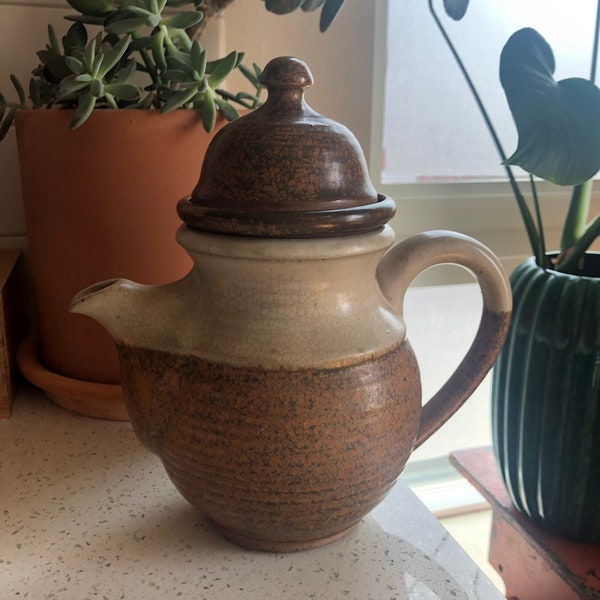 Bouilloire à thé Overland en grès avec couvercle et infuseur en céramique poterie