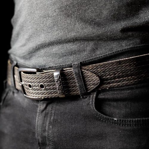 Ceinture en tuyau d'incendie noir – Cadeau pour papa – Ceinture de pompier recyclée – Taille unique