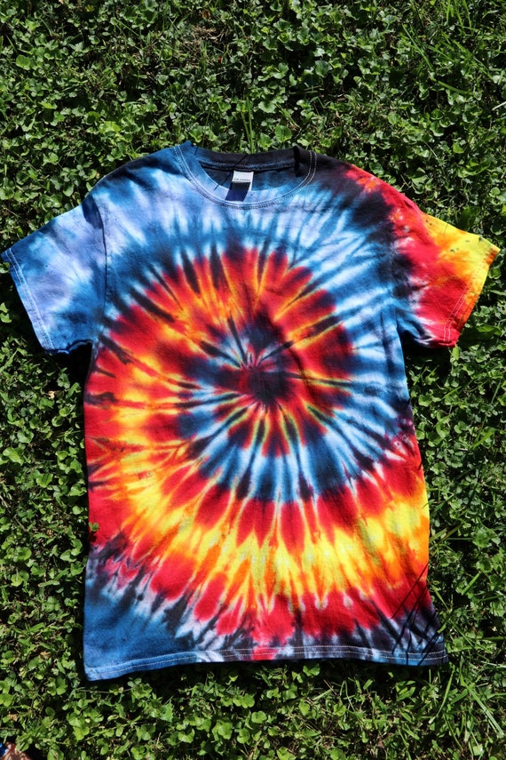 Adult Small Fire \u0026 Ice Spiral Tie-dye T 