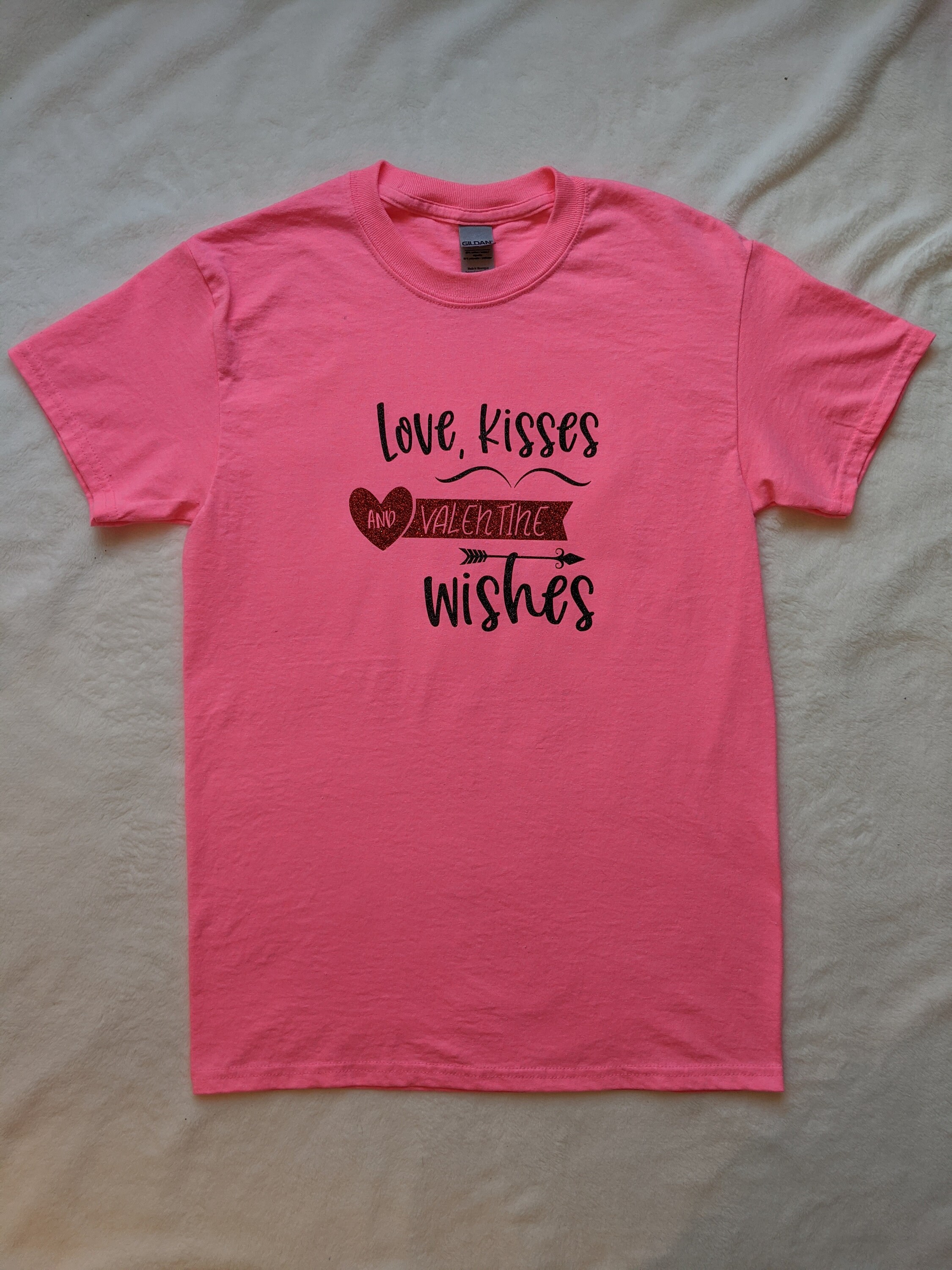 Adult Unisex Small Pink Love Kisses Tshirt Etsy