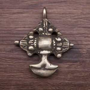 Thokcha Sky Iron - Etsy