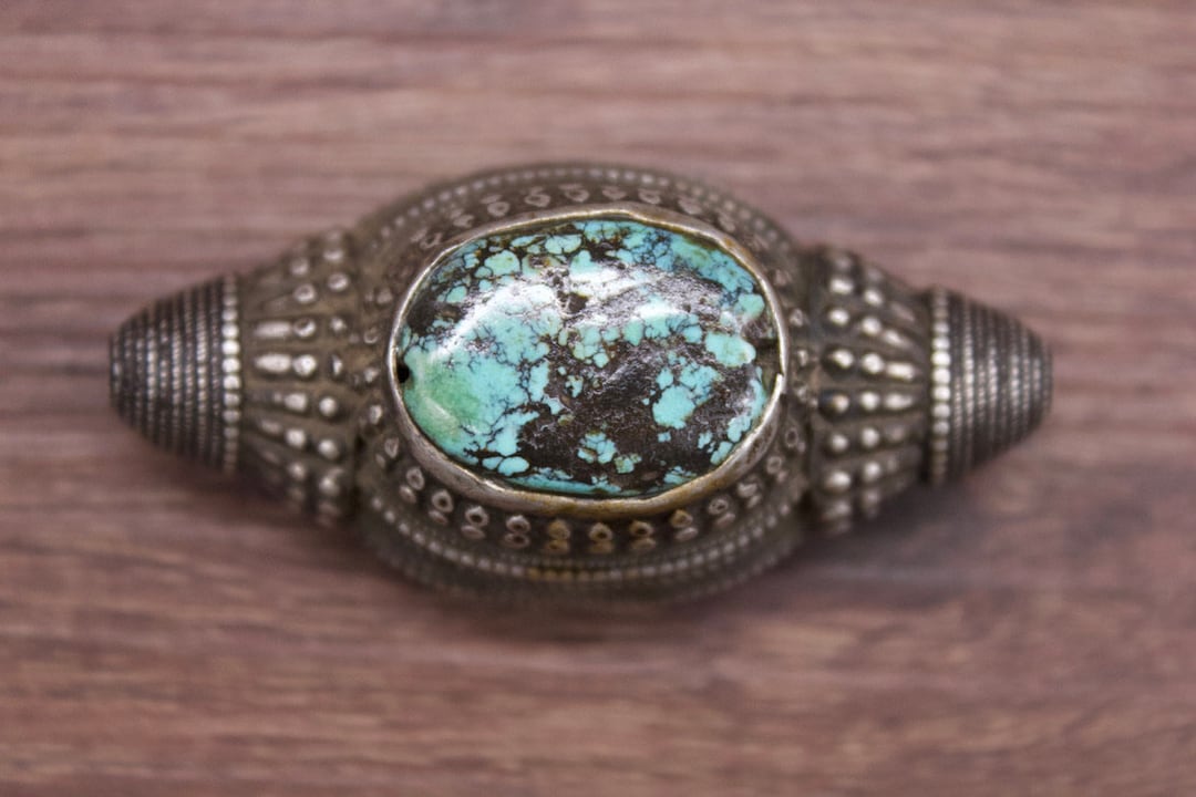 チベッタントルコ石　アンティークレザークラフト　シルバーワーク チベッタントルコ石 アンティークレザークラフト シルバーワーク