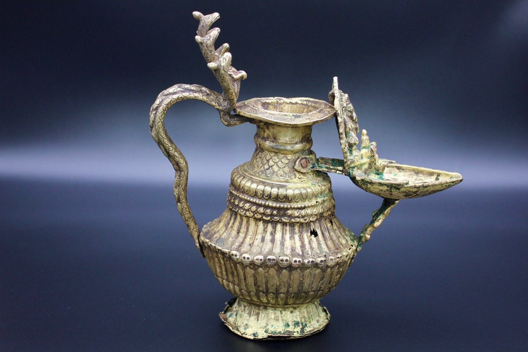 Antique Very Rare Oil Lamp/sukunda-newari Culture Nepal- 16th C - Etsy