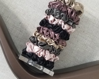 Lussuosi capelli in pura seta per cravatta o bracciale / 5 colori / taglia media / cravatta per capelli in seta / Scrunchies di seta