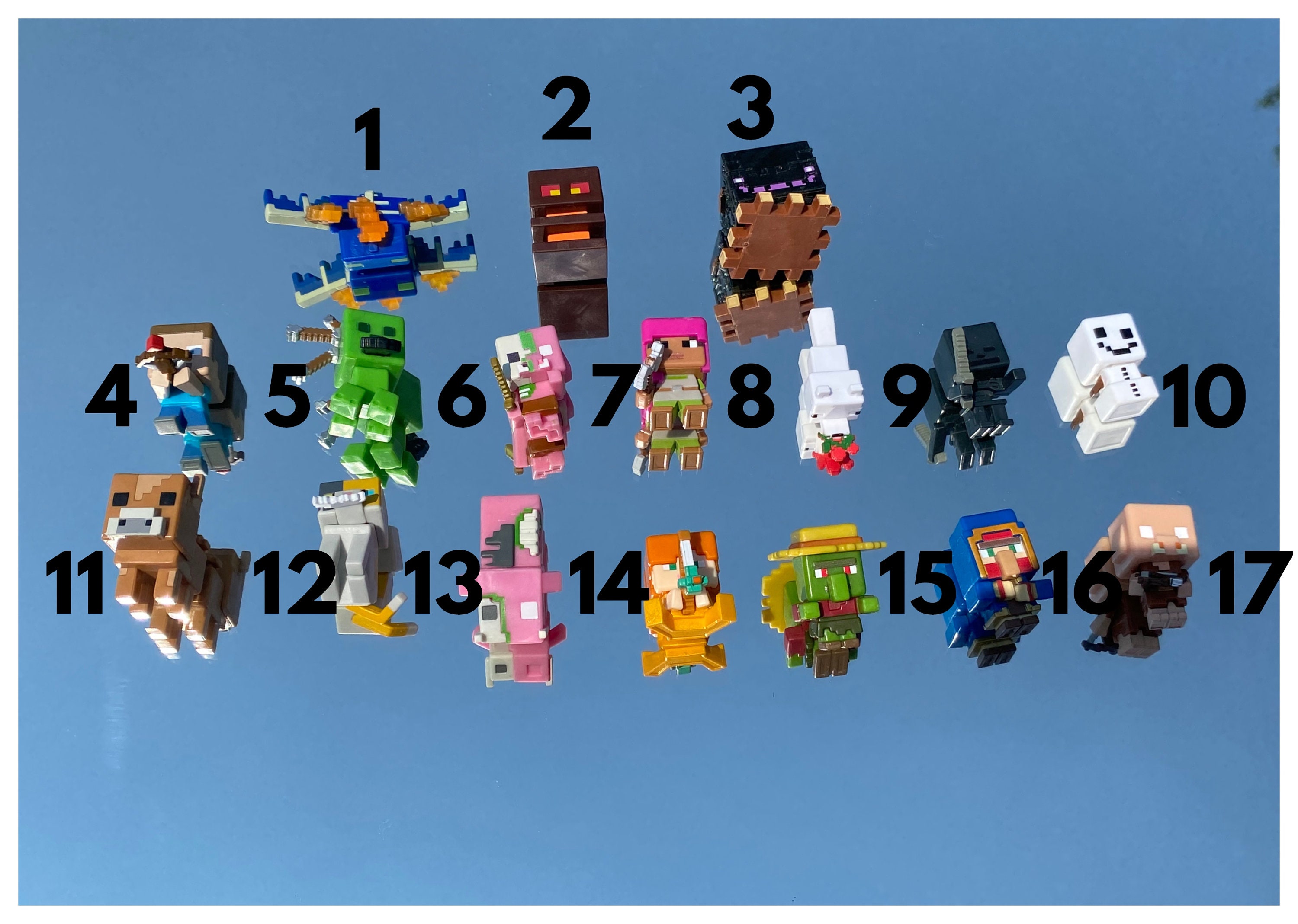 What is the title of this picture ? Singular Minecraft Mini Figura Llavero / Pendiente | Etsy