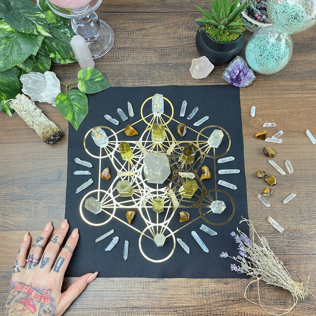 Crystal Grid Cloths | Metallic Crystal Grid Pattern | Black Crystal ...