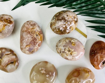 Large Flower Agate Palm Stones
