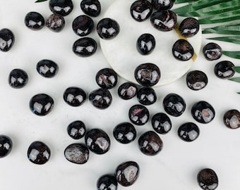 Garnet Tumbled Stones