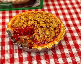 Cherry crumble pie/dollhouse food/miniature food/fridge magnets