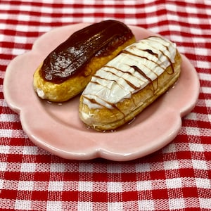 Eclair magnet/donut magnets/food magnets/mini foods