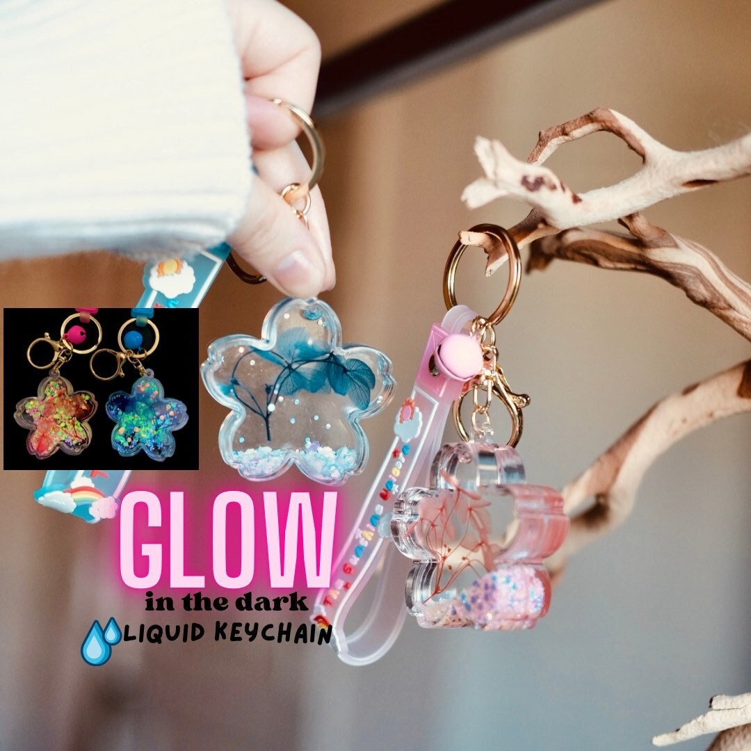 Glow in the Dark's Liquid Keychain, Heart Keychain, Quicksand