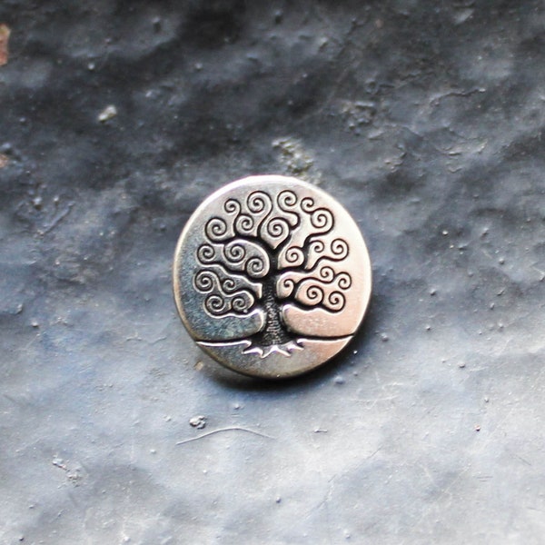 Tree of Life Button in Antiqued Silver Plate. Tierracast Pewter.