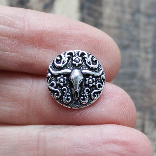 Longhorn Cattle Skull Button in Antiqued Silver Plate. Tierracast Pewter. Old West Design.