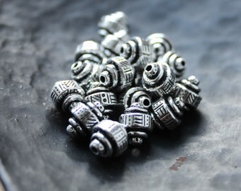 Woven Barrel Bead in Antiqued Silver Plate. Tierracast Pewter.