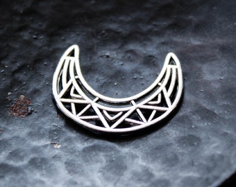 Geometric Crescent Moon Link Connector in Silver Alloy