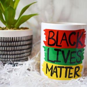 Black Lives Matter | Power Fist | Black Pride | BLM | Social Justice | History Month | Kindness | Anti Racism | Human Right | Diversity
