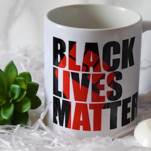 Black Lives Matter | Power Fist | Black Pride | BLM | Social Justice | History Month | Kindness | Anti Racism | Human Right | Diversity