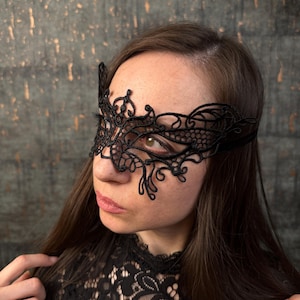lace mask, lace masquerade mask fit for ball parties, prom nights, fairy costumes