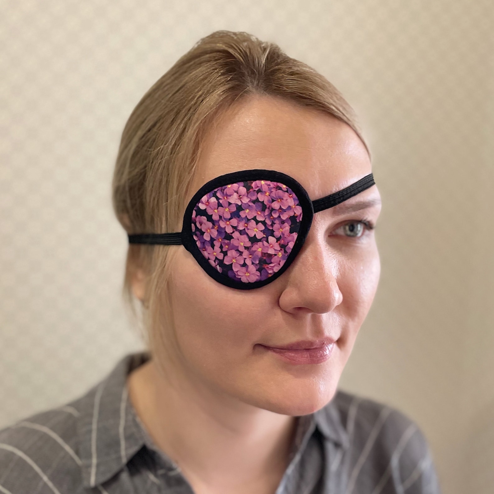 Female eye patch Eye patch for women Woman eye patch Colored eye patch