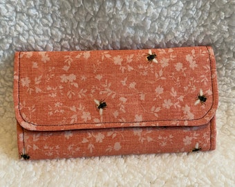 Bee Wallet on Coral
