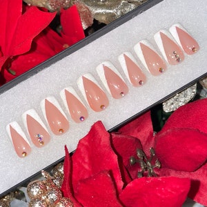 White french v-tip nails | Gel press on nails