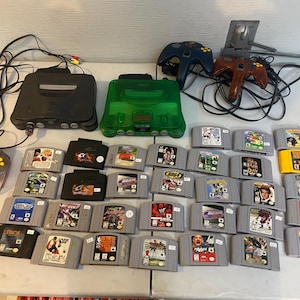 N64 Nintendo 64 Console Jungle Green / Games Super Mario 64 Donkey kong GoldenEye 007 Conkers bad fur day starcraft Wrestling sports etc