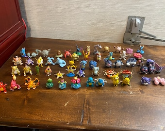 Pokemon Tomy CGTSJ Figure toy collection vintage original authentic generation 1 RARE  charizard blastoise pikachu ditto mewtwo gyarados etc