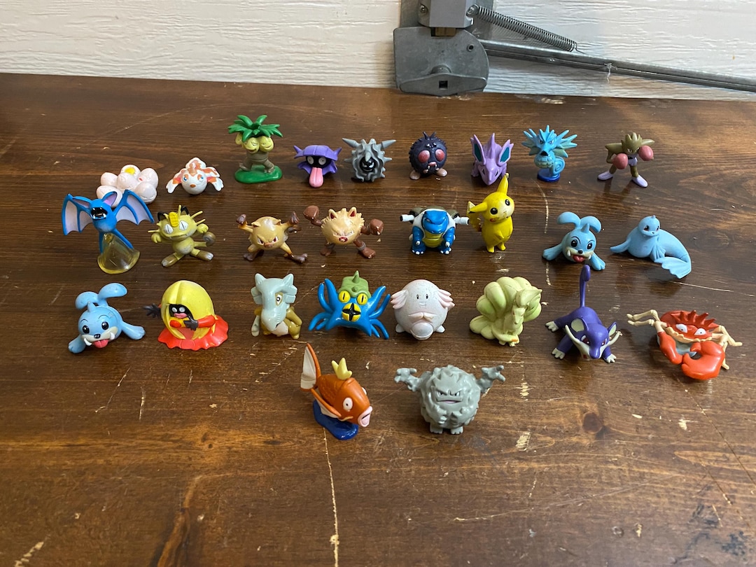 Pokemon Tomy CGTSJ Figure Toy Vintage Original Authentic Generation  RARE Blastoise Jynx Parasect Graveler Charizard Qwilfish Etc
