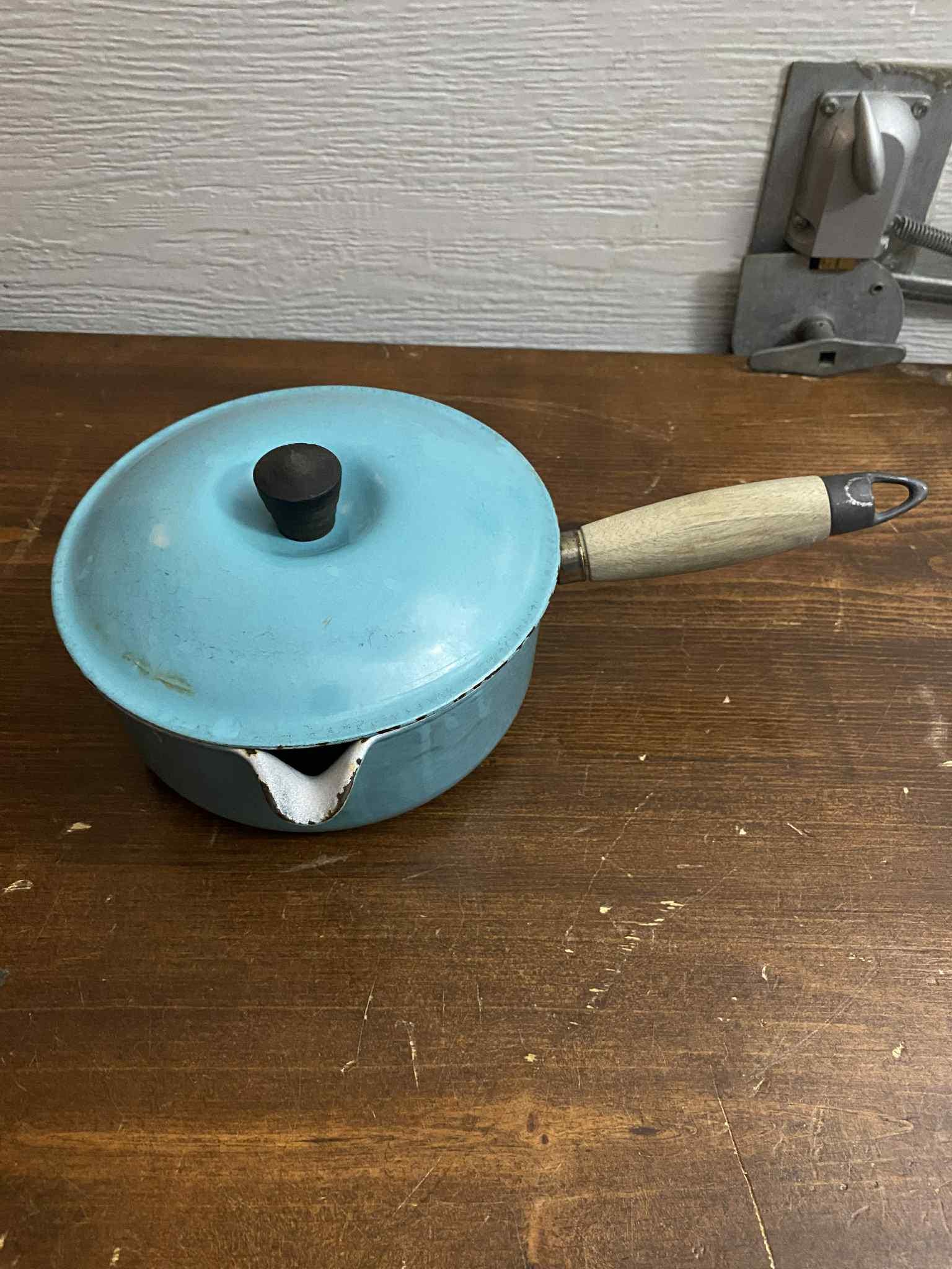 Le Creuset Saucepan 18 - Etsy