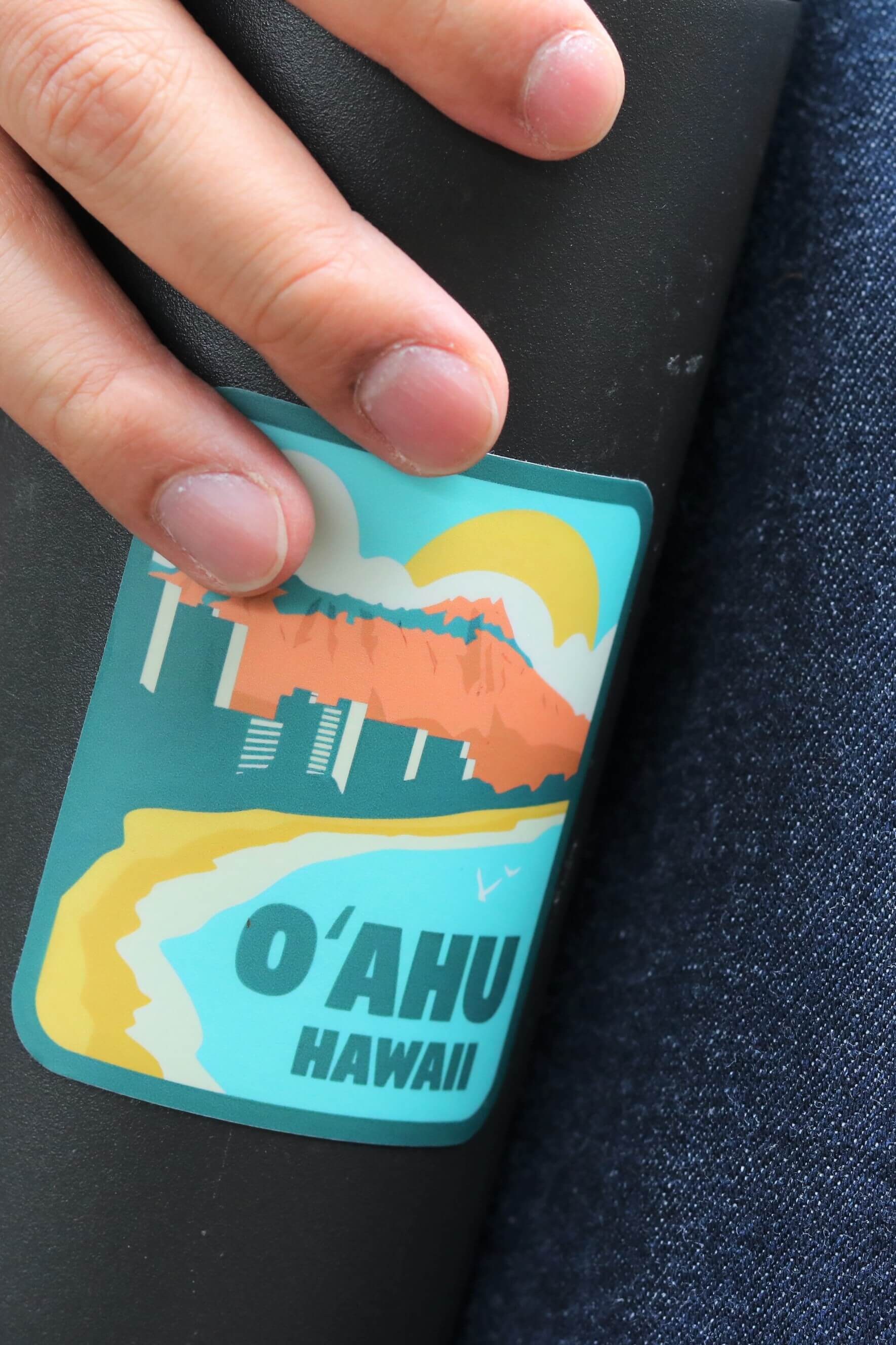 thumbnail image 2 of Oahu Hawaii Vinyl Decal Stickers - 2 Pack 3 Inch Round Waterproof Car Decals 2 of 14