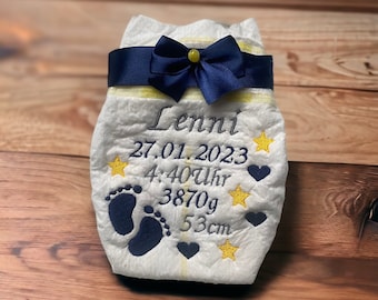 Unikat bestickte Windel Füße Herz Stern besonderer Anlass Geburt Baby Geschenk individuell Mädchen Junge personalisiert