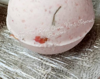 The "Five Roses" Chanel No 5 Inspired Bathbomb