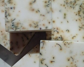 The Lavender Love All Natural Goat's Milk Soap lined with Lavender and Osmanthus dried flowers