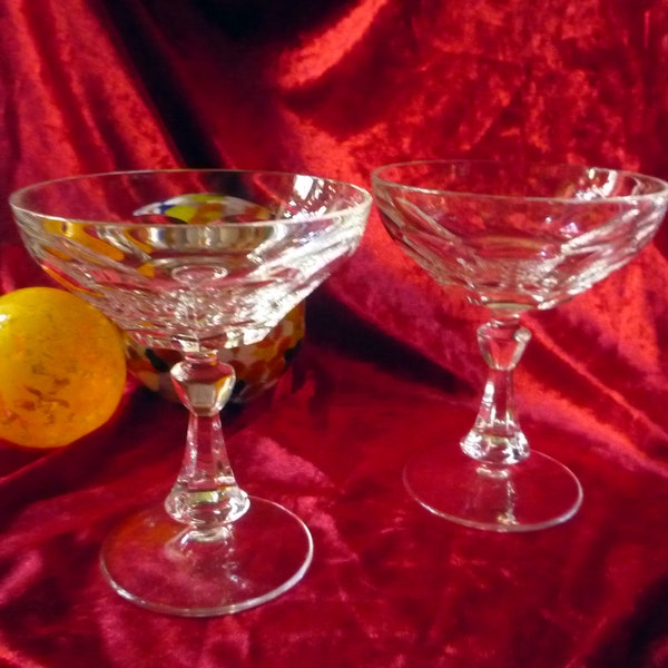 2 Sektschalen aus den 1970er Jahren, Sektgläser, Wein Gläser, Cocktail Gläser, Weingläser, Dessert Gläser - Vintage