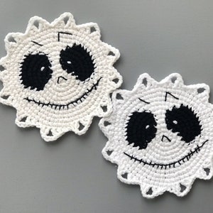 Crochet Skeleton Coaster pattern PDF Eyes coaster Halloween crochet patterns Creepy crochet Halloween table decor image 4