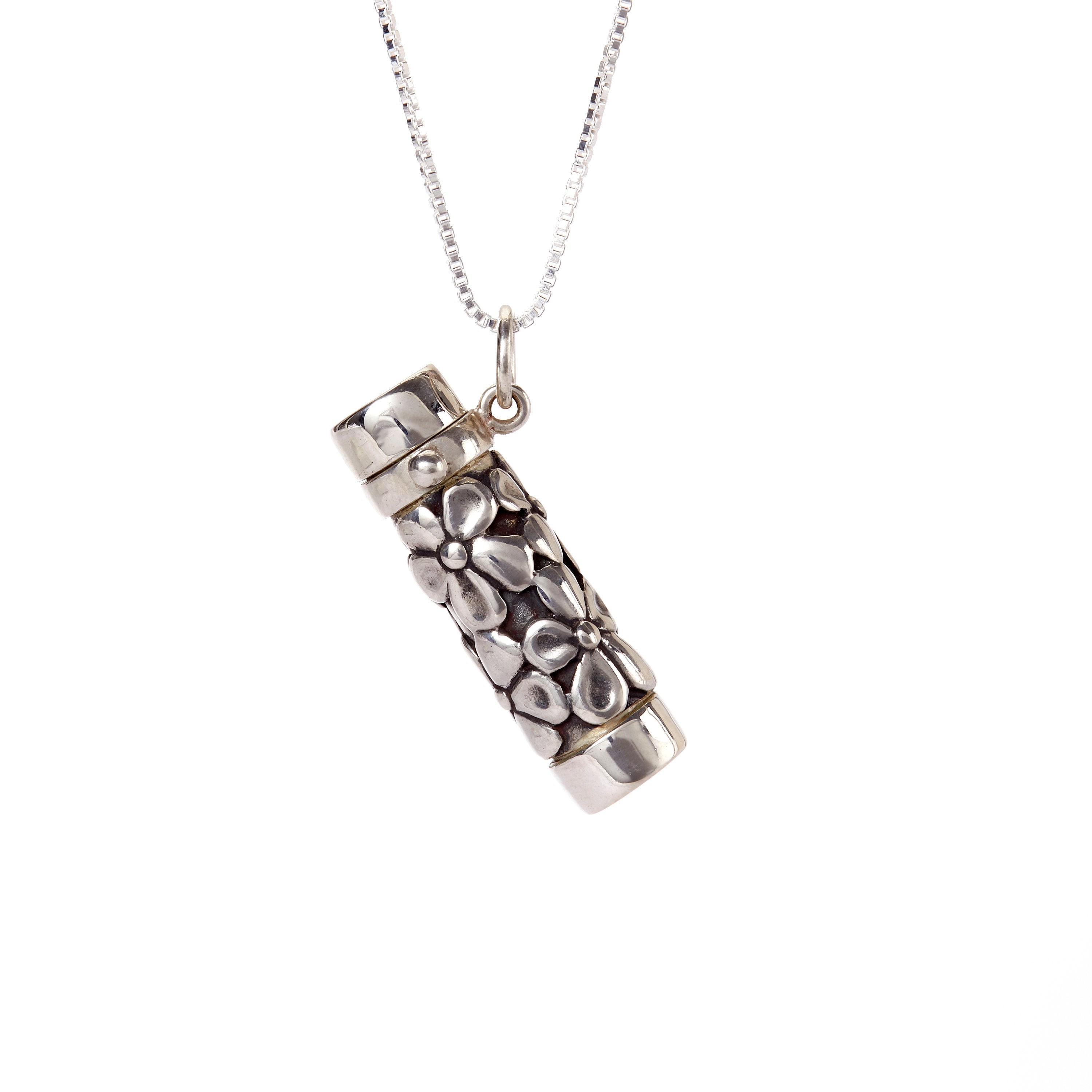 Feeling Groovy Kaleidoscope Necklace in Sterling Silver Flower