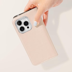 Funda tipo cartera estilo folio en beige holandés / Funda minimalista de piel sintética con tarjetero para Samsung Galaxy S25, S24, S23 Plus, Ultra, iPhone 16, 15, 14 y 13 Pro