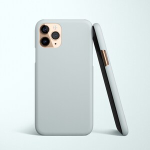 Lichtgrijs mat minimalistisch esthetisch stoer telefoonhoesje Google pixel 9 8 7 Pro iPhone 16 16e 15 14 13 Samsung Galaxy S25 S24 S23 Plus Ultra