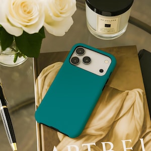 Green Teal Minimalist Aesthetic Phone Case Samsung Galaxy S26 S25 S24 S23 fe Plus Ultra iPhone 17 17e 16 16e 15 14 13 12 Pro Pixel 10 9a