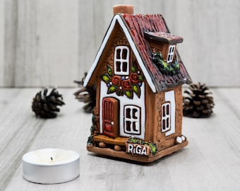 陶器製教会用ティーライトホルダー：コレクター向けミニチュアハウス