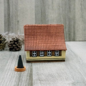 Cottagecore decor clay incense holder tiny house grandmother mothers day gift, Pottery miniature aromatherapy modern home decor image 2