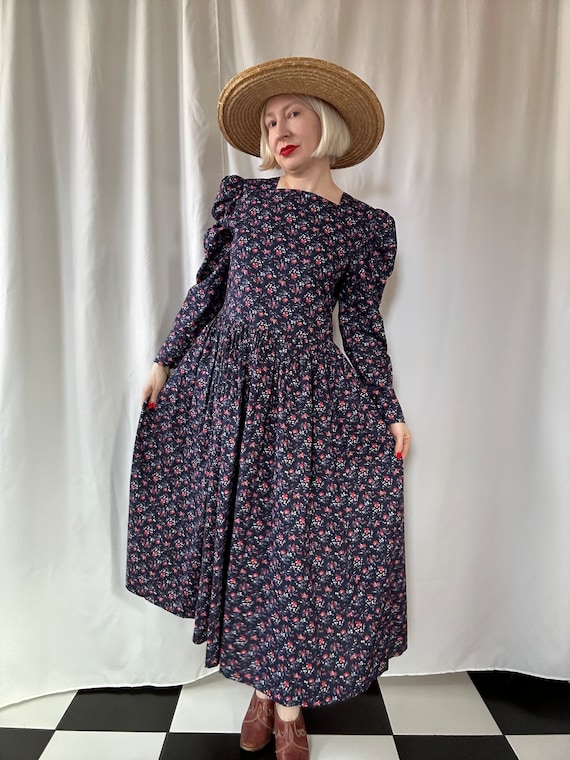Vintage 1980s Laura Ashley Navy Blue Ditsy Floral… - image 1