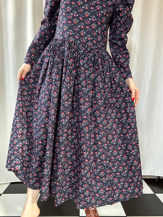 Vintage 1980s Laura Ashley Navy Blue Ditsy Floral… - image 3