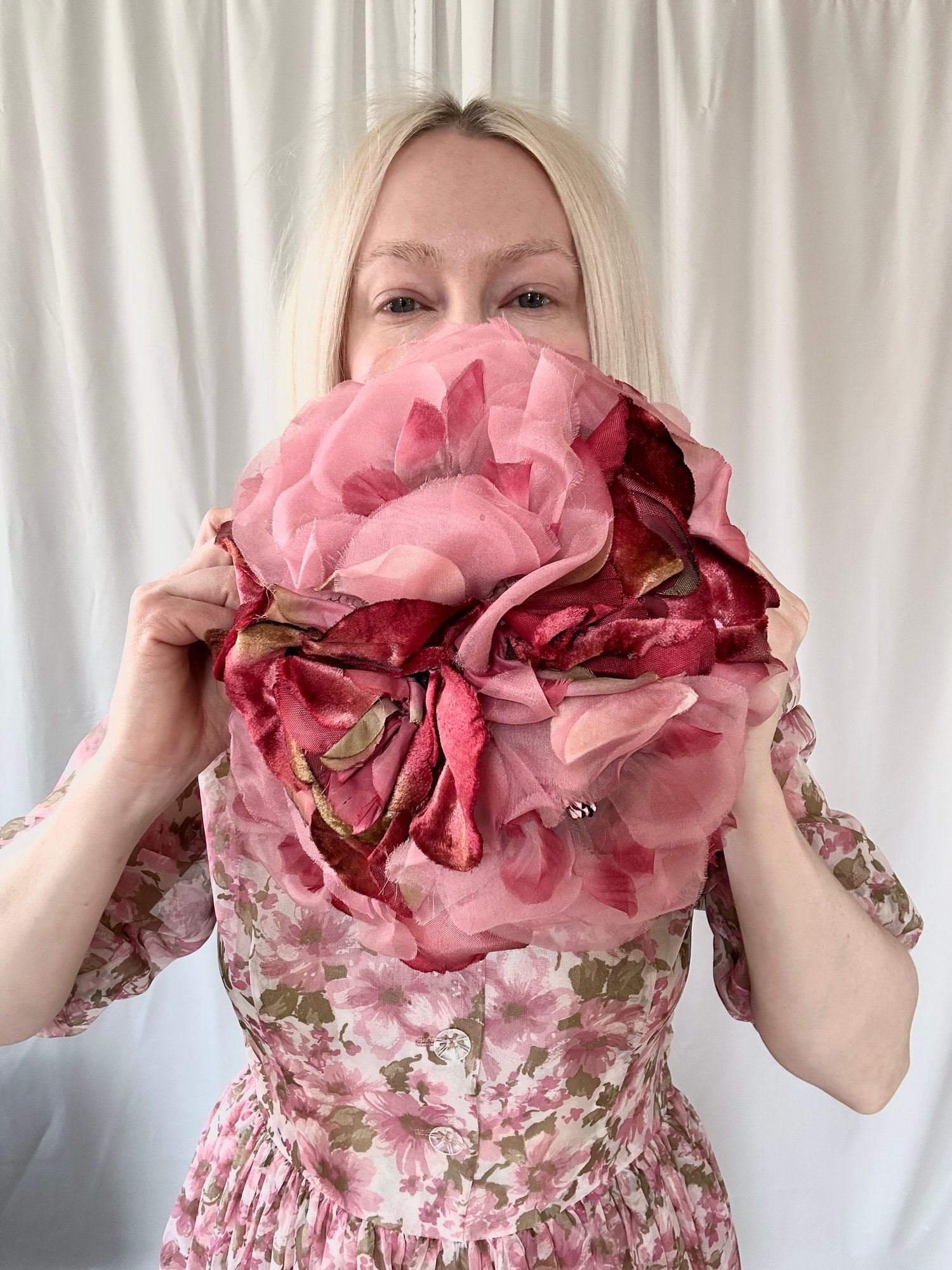 True Vintage 1960s Betmar Fuchsia Pink Silk Organza & Velvet  display picture 1