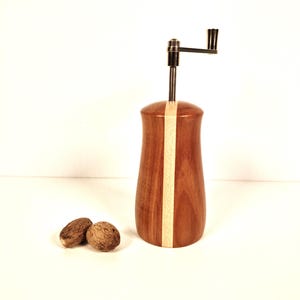 Nutmeg mill Nora, grater, plum wood, nutmeg, spice mill, gift, wedding, grilling, cooking,