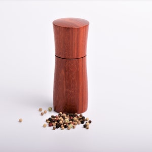 Pepper mill, salt mill, spice mill, mini, small, gift, wedding, barbecue, cooking, birthday gift,