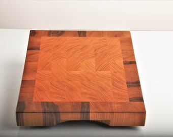 Cutting board oak edge walnut, chopping board, end grain cutting board, gift, wedding, grilling, cooking, birthday,