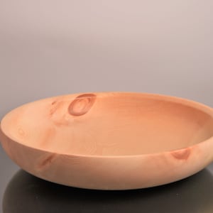 Flat fruit bowl, pine bowl, bread bowl, pine wood,