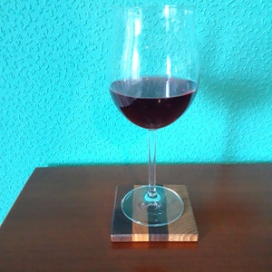 Eleganti sottobicchieri per bicchieri in legno a grana fine