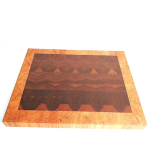 Walnut cutting board, chopping board, end grain cutting board, gift, wedding, barbecue, cooking, Christmas gift, birthday,